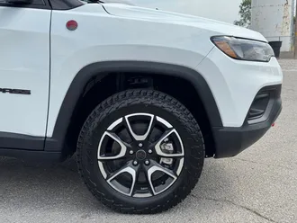 2026 Jeep Compass photo 3
