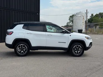 2026 Jeep Compass photo 5