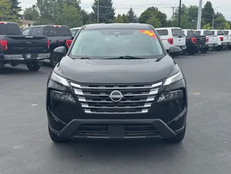 2024 Nissan Rogue photo 2
