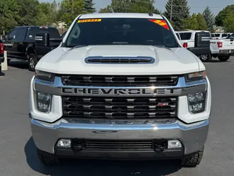 2023 Chevrolet Silverado 2500HD photo 2