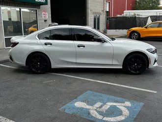 3 Series 330i xDrive 8