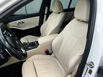 3 Series 330i xDrive 21