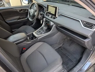 RAV4 Hybrid LE 4