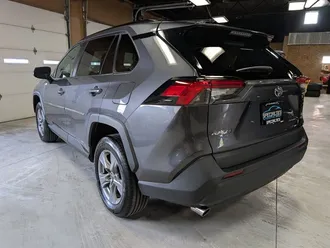 RAV4 Hybrid LE 8