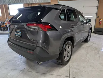 RAV4 Hybrid LE 10