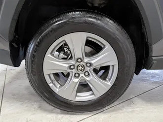 RAV4 Hybrid LE 13