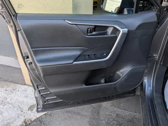 RAV4 Hybrid LE 18