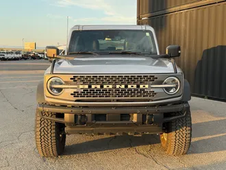 2024 Ford Bronco photo 2