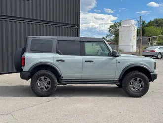 Bronco 3