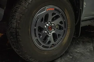 2025 NISSAN FRONTIER photo 3