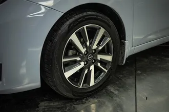 2024 NISSAN VERSA photo 3