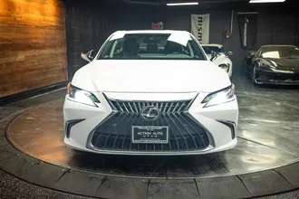 2023 LEXUS ES photo 4