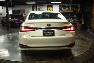 2023 LEXUS ES photo 6