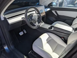 2022 Tesla Model Y Performance photo 2