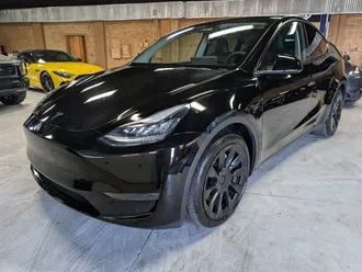 2023 Tesla Model Y Long Range photo 5