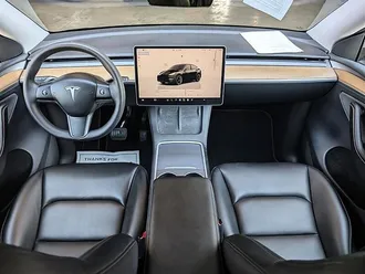 2023 Tesla Model Y Long Range photo 3