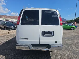 2014 Chevrolet Express photo 5