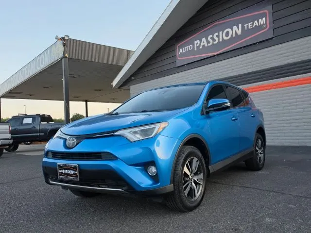 2018 Toyota RAV4 XLE Sport Utility 4D