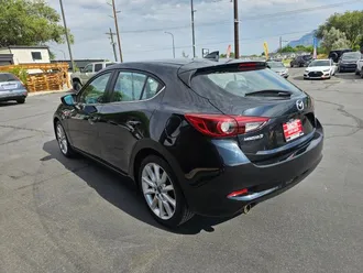 2017 MAZDA MAZDA3 photo 6