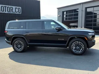 2025 Rivian R1S photo 5