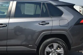 RAV4 Hybrid 13