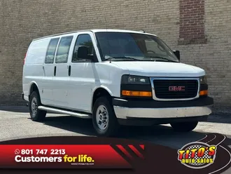 2022 GMC Savana 2500 Cargo photo 2