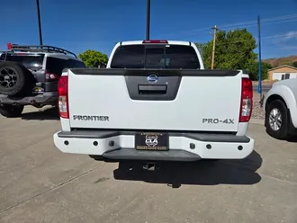 2018 Nissan Frontier Crew Cab photo 4