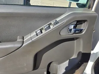 2018 Nissan Frontier Crew Cab photo 7