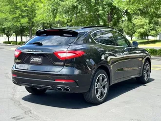 2018 Maserati Levante photo 4