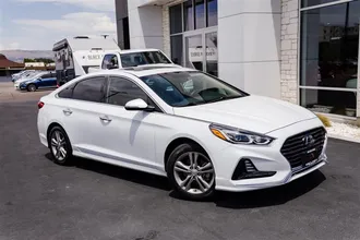 2018 HYUNDAI SONATA photo 2