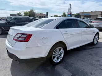 2018 Ford Taurus photo 5