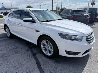 2018 Ford Taurus photo 7