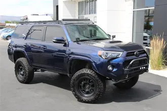2021 TOYOTA 4RUNNER photo 2