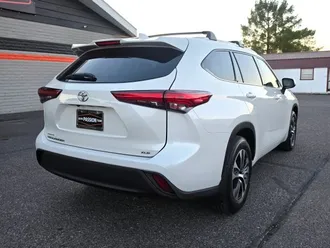 2021 Toyota Highlander photo 5