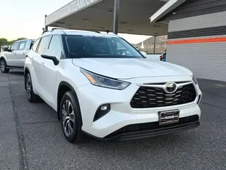 2021 Toyota Highlander photo 7