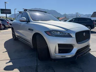 2017 Jaguar F-Pace photo 7