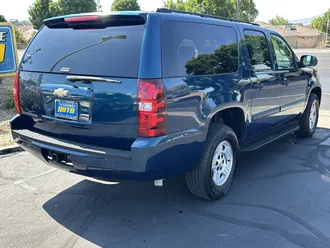 2007 Chevrolet Suburban photo 3