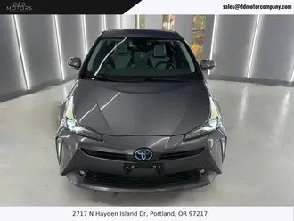 2022 Toyota Prius photo 2