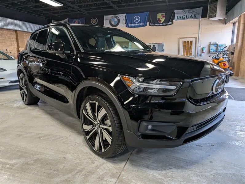 2021 Volvo XC40 Recharge Pure Electric P8 Pure Electric P8