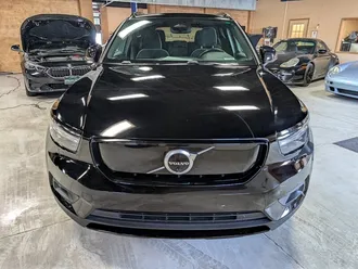 2021 Volvo XC40 Recharge Pure Electric P8 photo 6