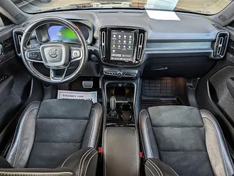 2021 Volvo XC40 Recharge Pure Electric P8 photo 3