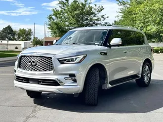 2020 INFINITI QX80 photo 2