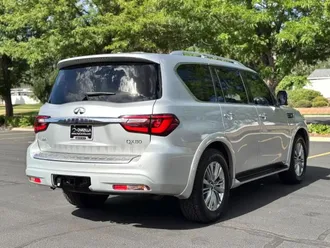 2020 INFINITI QX80 photo 4