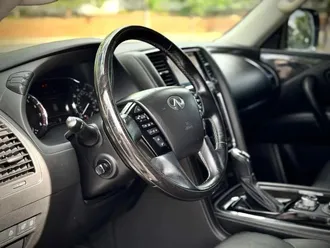 2020 INFINITI QX80 photo 5
