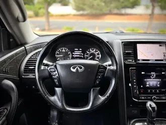 2020 INFINITI QX80 photo 7