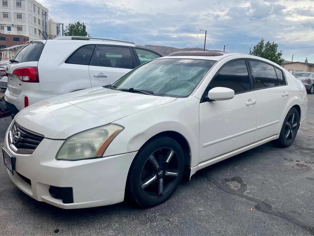 2008 Nissan Maxima 3.5 SE 4dr Sedan