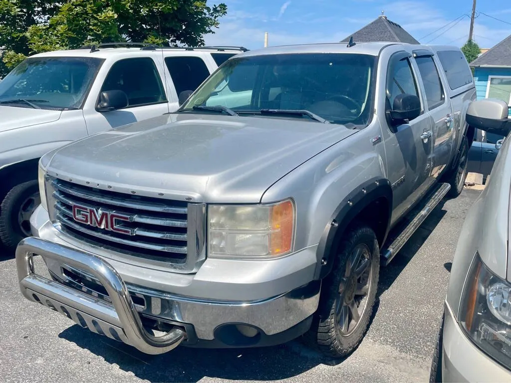 2011 GMC Sierra 1500 SLT 4x4 4dr Crew Cab 5.8 ft SB