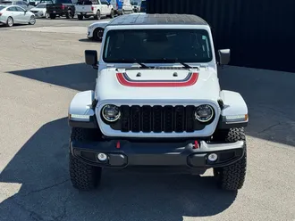 2026 Jeep Wrangler photo 3