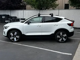 2023 Volvo C40 Recharge Twin Ultimate photo 4