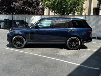 2021 Land Rover Range Rover P525 HSE Westminster Edit photo 4